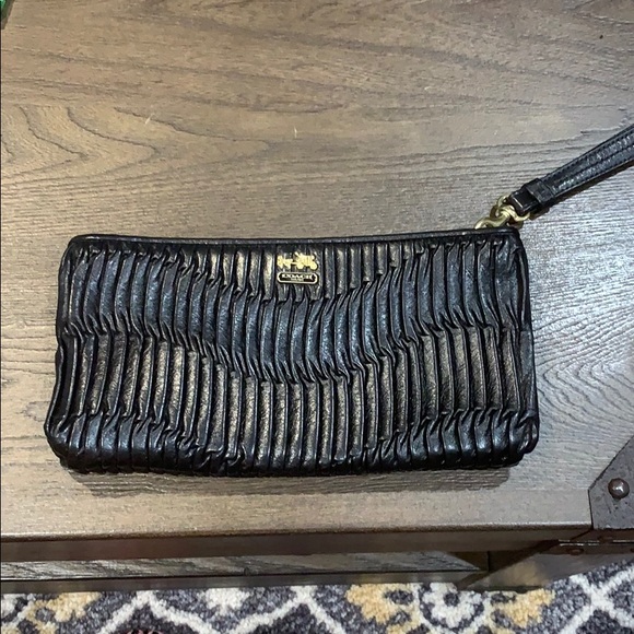 Coach Handbags - Coach clutch